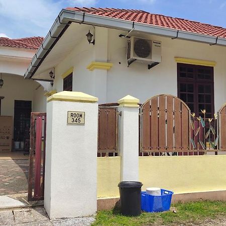 Room 345 Kota Bharu Bagian luar foto