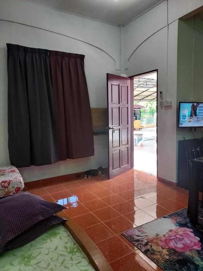Room 345 Kota Bharu Bagian luar foto